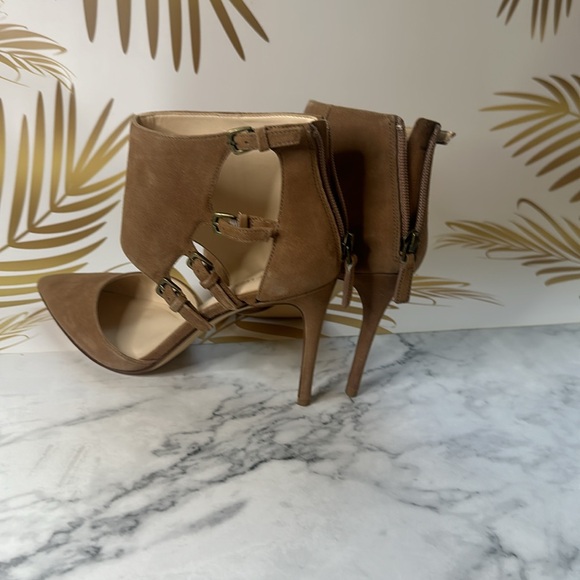 Three pairs of fall/winter heels - Picture 5 of 8